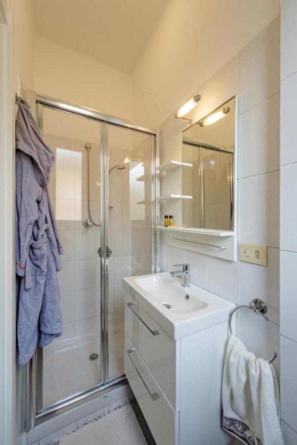 Casaviva - Central Comfy Flat With Parking In Santa M ซานตา มาร์เกอริตา ลีกูเร ภายนอก รูปภาพ